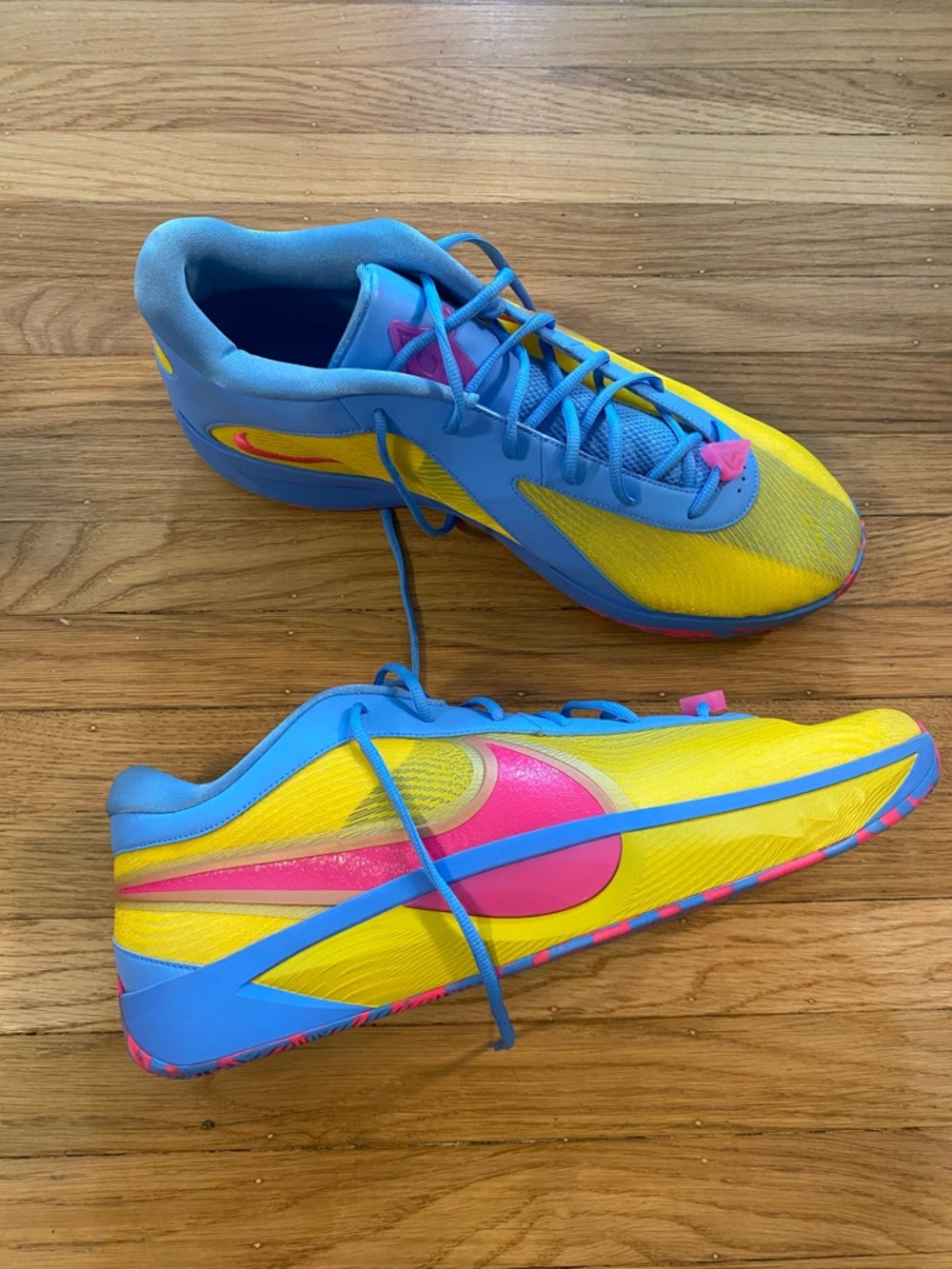 NEW Nike Giannis Freak 6 NRG Lightening/Hyper Pink